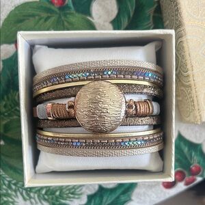 SAACHI Gold Embossed multi layer bracelet